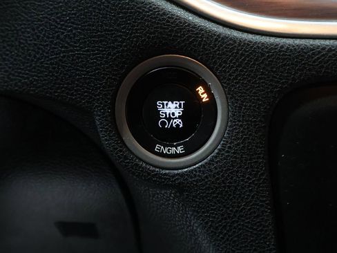 Used 2015 Dodge Charger SE w/ Popular Equipment Group image 8