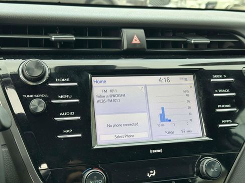 Used 2020 Toyota Camry SE image 27