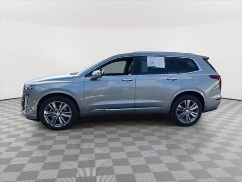 Certified 2025 Cadillac XT6 Premium Luxury AWD/4WD image 4