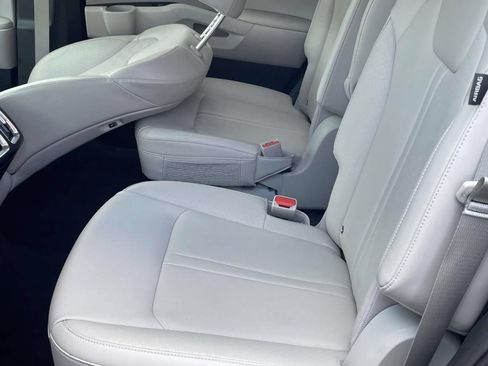 Used 2025 Kia Sorento EX FWD image 10