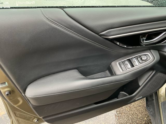 Used 2020 Subaru Outback Limited w/ Popular Package #2 AWD/4WD image 30
