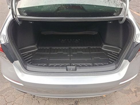 Used 2025 Honda Civic Sport image 29