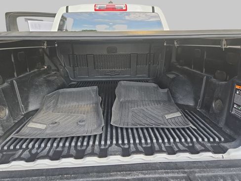 Used 2022 Chevrolet Colorado W/T w/ WT Convenience Package AWD/4WD image 14