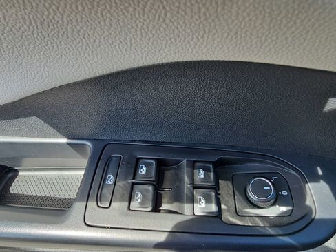 Used 2025 Volkswagen Taos S FWD image 26