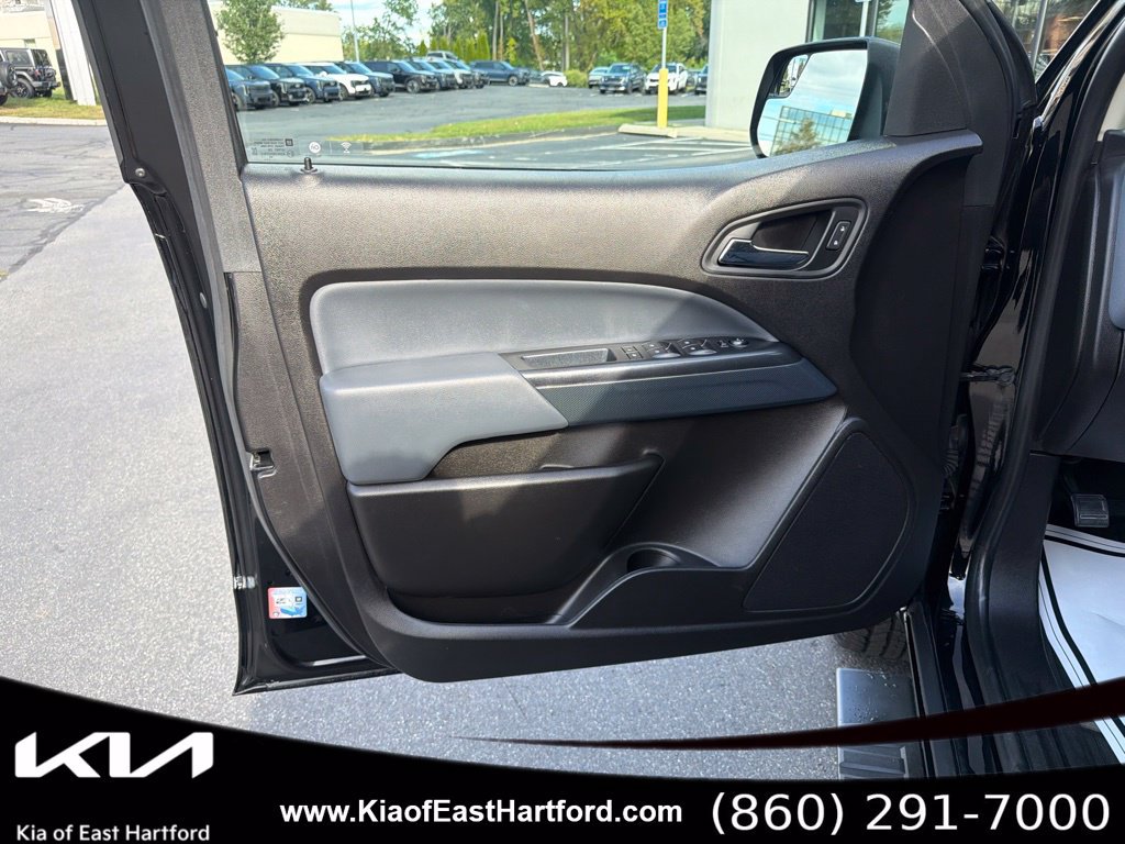Used 2021 Chevrolet Colorado Z71 w/ Safety Package AWD/4WD image 28