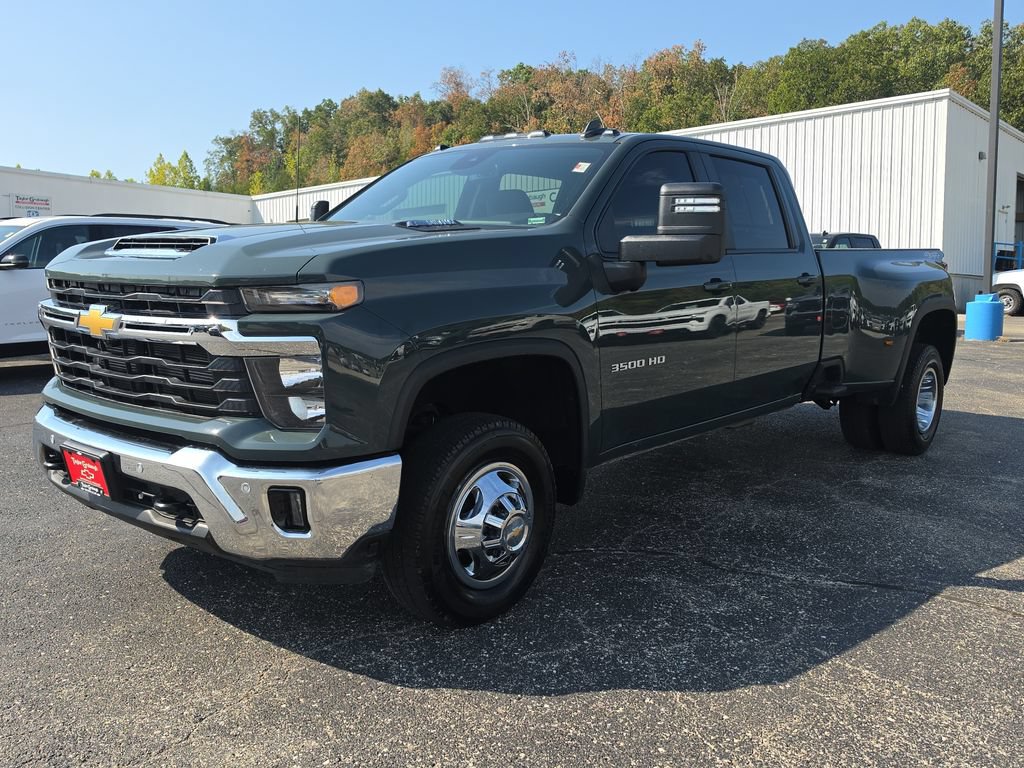 Certified 2025 Chevrolet Silverado 3500 LT w/ All Star Edition AWD/4WD image 4