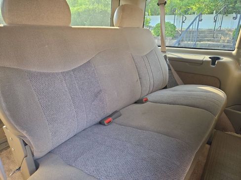 Used 2002 Chevrolet Astro Passenger AWD image 18