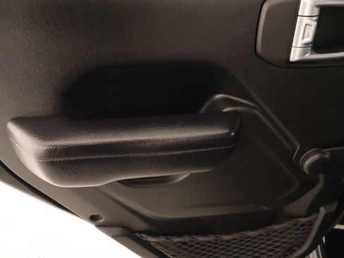 Used 2024 Jeep Wrangler Unlimited Sport AWD/4WD image 15