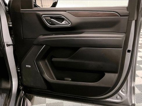 Used 2024 Chevrolet Tahoe LT image 19