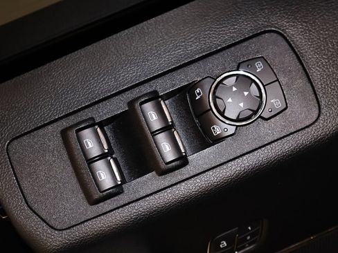 Used 2019 Ford F150 Lariat w/ Equipment Group 502A Luxury AWD/4WD image 11