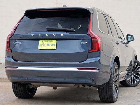 Used 2025 Volvo XC90 T8 Plus w/ Protection Package Premier AWD/4WD image 5