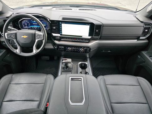 Certified 2022 Chevrolet Silverado 1500 LTZ image 5