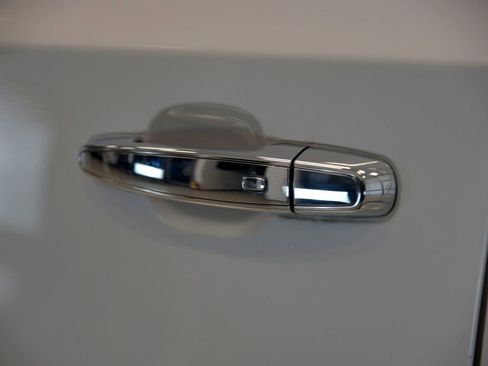 Used 2019 Chevrolet Traverse Premier w/ LPO, Floor Liner Package image 13