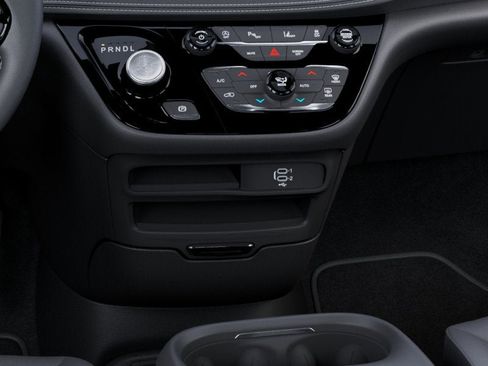 New 2026 Chrysler Pacifica Select w/ S Appearance Package image 50