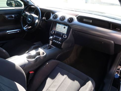 Used 2018 Ford Mustang Coupe w/ Equipment Group 101A image 9