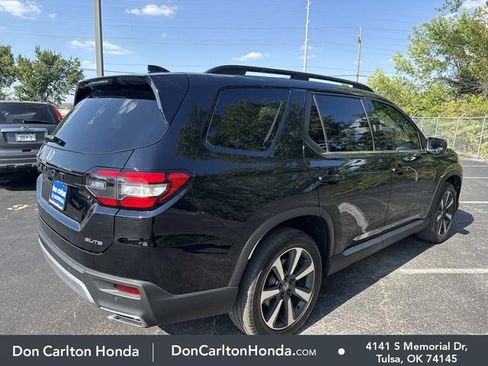 Used 2025 Honda Pilot Elite image 4
