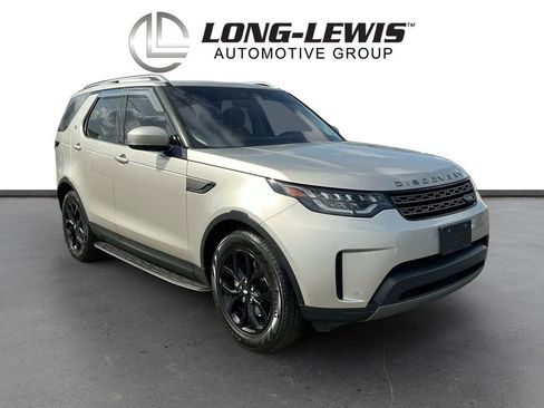 Used 2017 Land Rover Discovery SE image 10