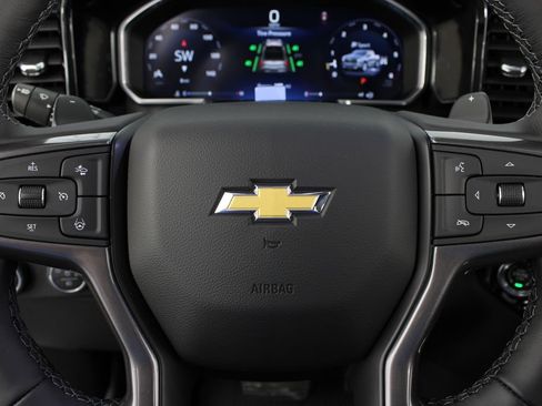New 2026 Chevrolet Silverado 1500 High Country w/ High Country Premium Package AWD/4WD image 15