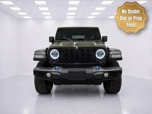 Used 2024 Jeep Wrangler Unlimited AWD/4WD image 2