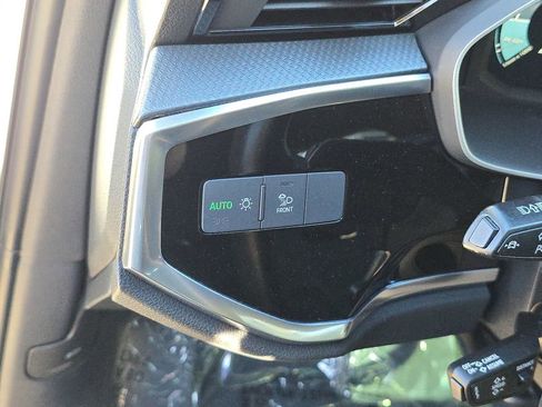 Used 2023 Audi Q3 2.0T Premium Plus w/ Premium Plus Package image 32