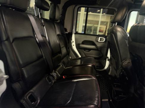 Used 2021 Jeep Gladiator Rubicon image 15