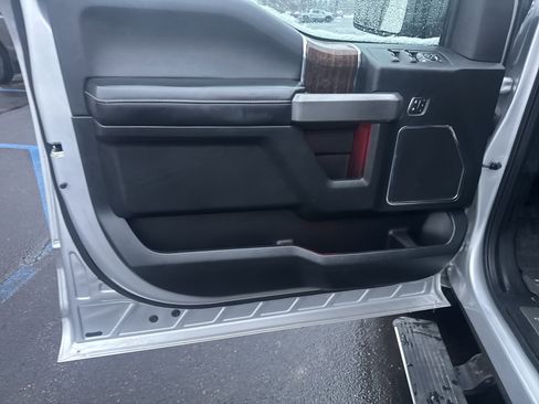 Used 2016 Ford F150 Platinum w/ Trailer Tow Package image 15