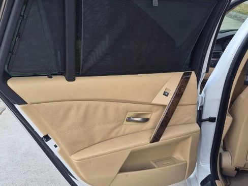 Used 2024 BMW M2 Base 2dr Coupe w/ Lighting Package image 39