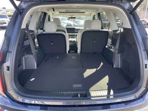 New 2025 Kia Telluride S image 19