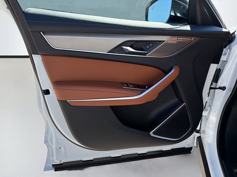 New 2026 Jaguar F-PACE R-Dynamic S image 22