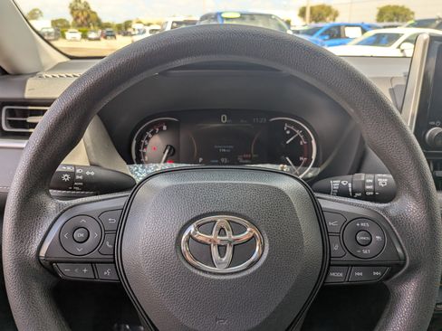 Used 2024 Toyota RAV4 XLE FWD image 26