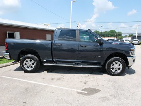 Used 2026 RAM 2500 Big Horn AWD/4WD image 2