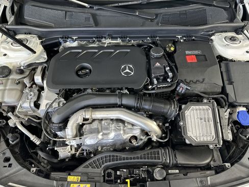 Used 2025 Mercedes-Benz CLA 250 image 28