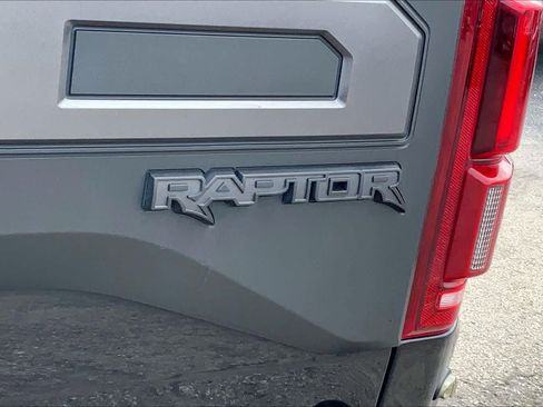 Used 2019 Ford F150 Raptor w/ Equipment Group 802A Luxury AWD/4WD image 10