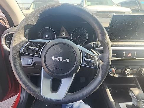 Certified 2022 Kia Forte LXS w/ LXS Technology Package FWD image 20