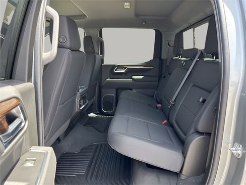 New 2025 GMC Sierra 1500 Elevation w/ Preferred Package image 9