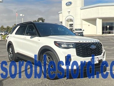 New 2025 Ford Explorer ST-Line w/ Premium Package image 1