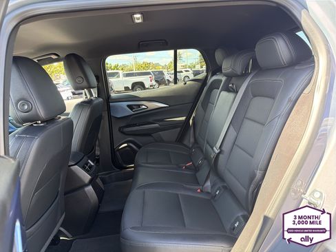 Certified 2024 Chevrolet Equinox EV LT FWD image 10