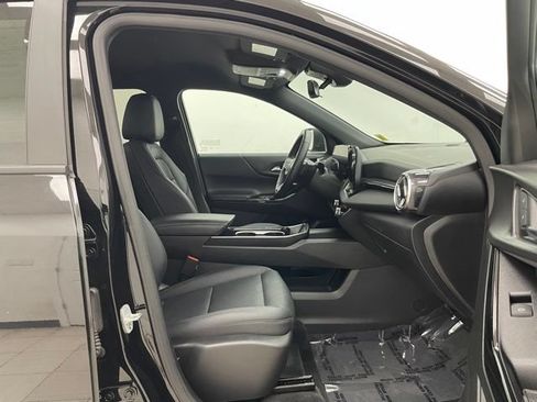Certified 2025 Chevrolet Equinox LT w/ Convenience Package II AWD/4WD image 16