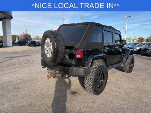 Used 2017 Jeep Wrangler Unlimited Sahara w/ Connectivity Group image 11