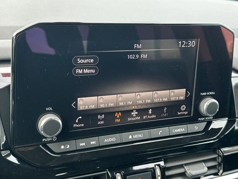 New 2025 Nissan Pathfinder SV image 19