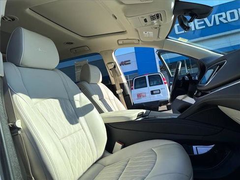 Used 2022 Buick Enclave Avenir w/ LPO, Floor Liner Package image 12