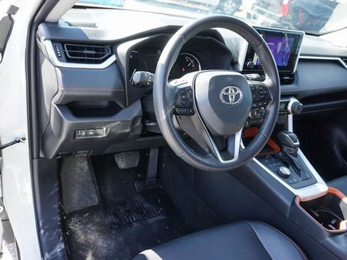 Used 2024 Toyota RAV4 Adventure image 7
