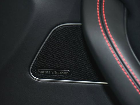 Used 2024 Maserati Levante GT Ultima AWD/4WD image 21