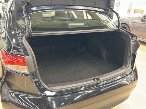 Used 2023 Toyota Corolla LE image 21