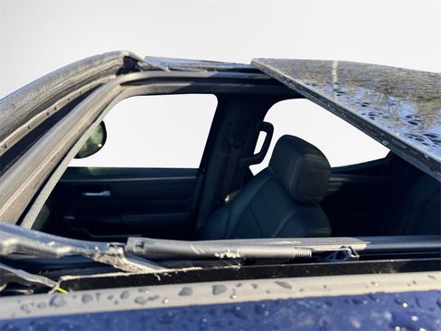 Used 2023 Toyota Tundra Platinum image 13