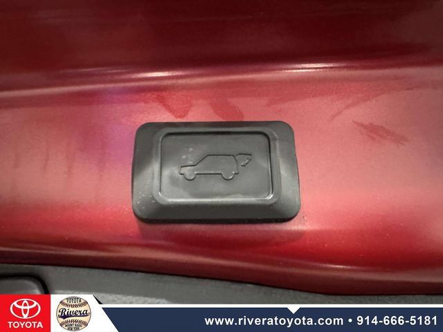 Used 2023 Toyota RAV4 XLE w/ Convenience Package AWD/4WD image 14