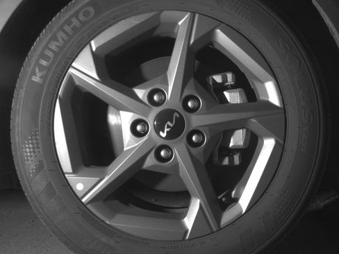 Used 2025 Kia K4 FWD image 13