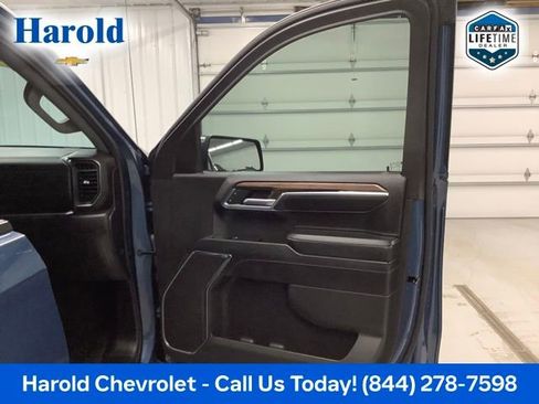 Used 2024 Chevrolet Silverado 1500 LT AWD/4WD image 10