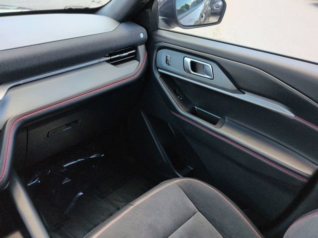 Used 2026 Ford Explorer ST RWD image 17