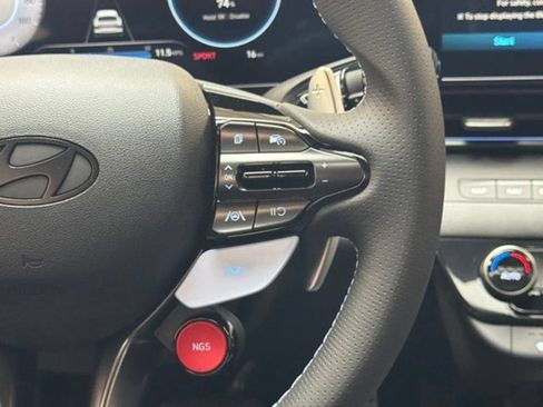 New 2026 Hyundai Elantra N FWD image 7